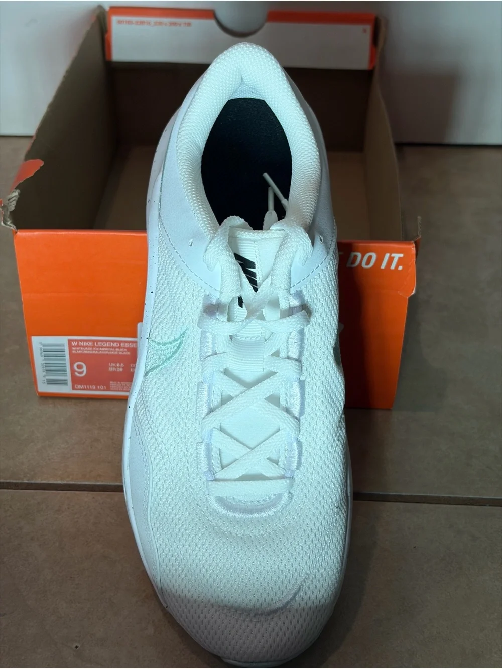 NEW Nike Legend Essential 3 Next Nature White Jade Ice Sneakers – Women’s 9